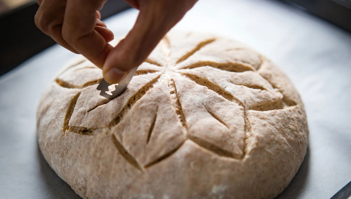 Sourdough scoring tools: Enhance Your Scoring Technique